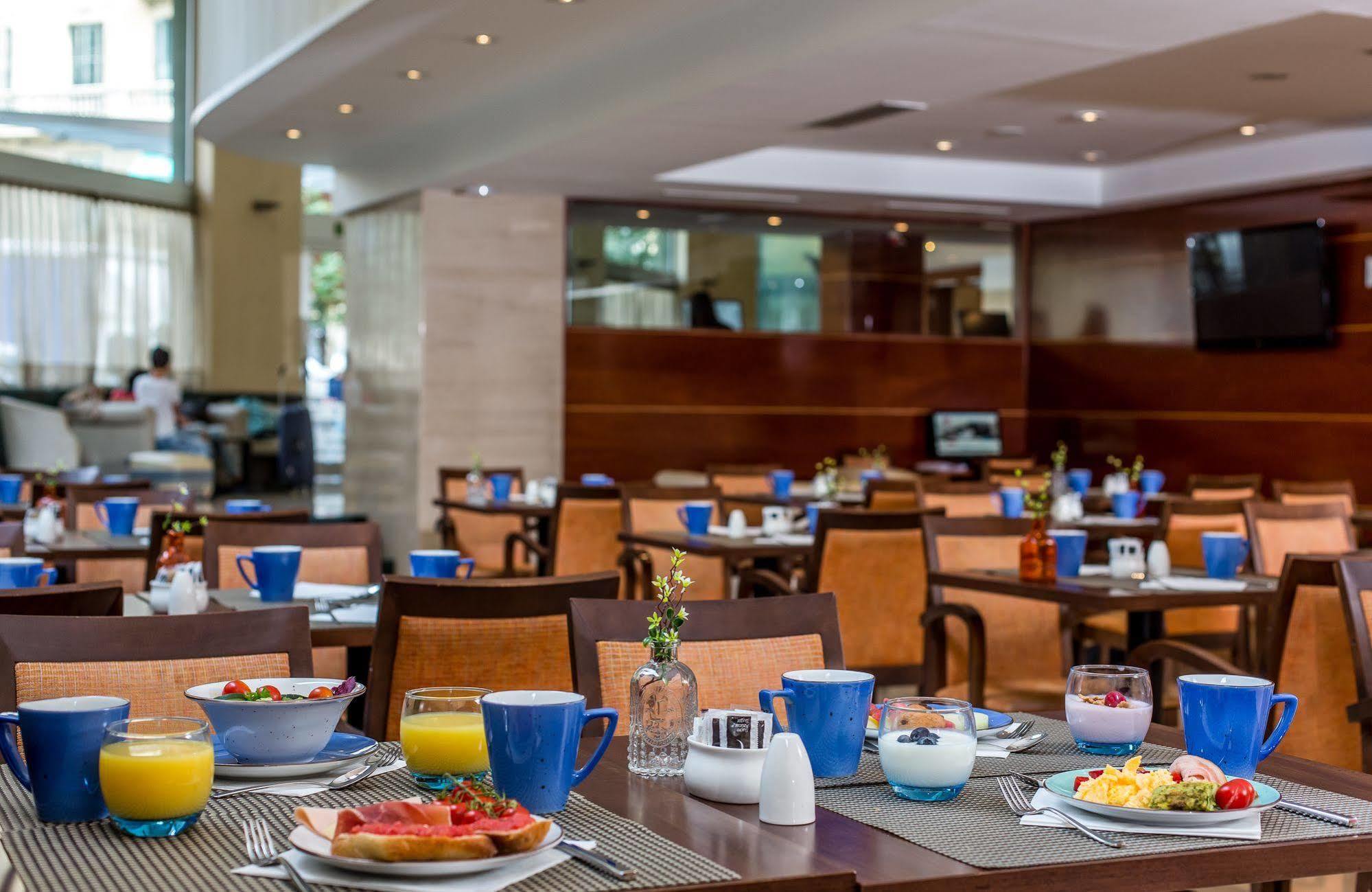 Hotel Leonardo Gran Via Barcellona